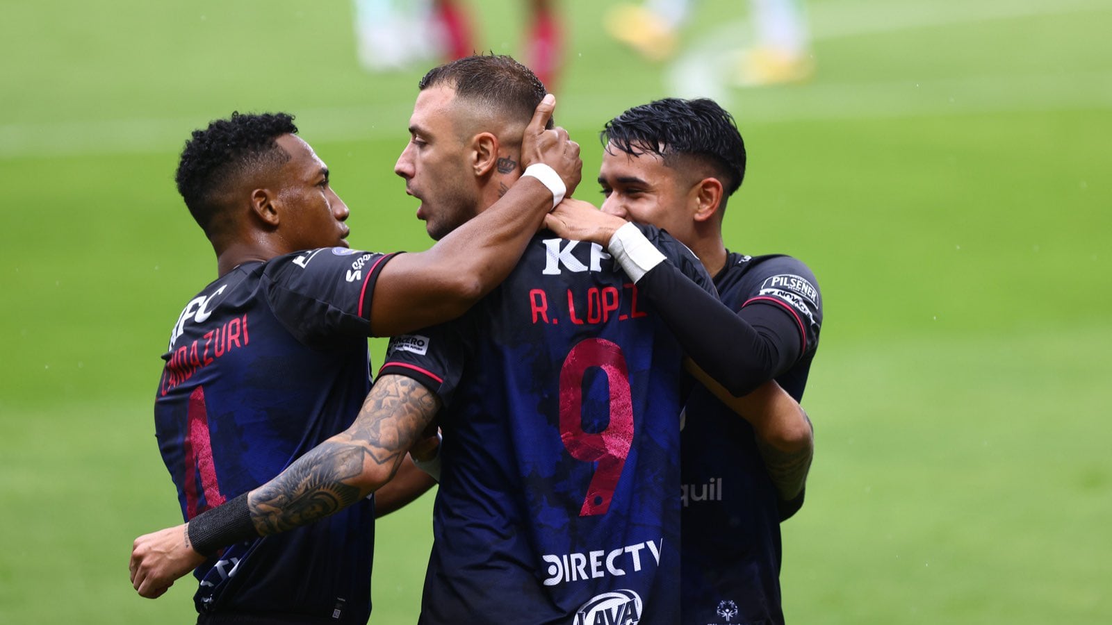 Renzo López con el Independiente del Valle