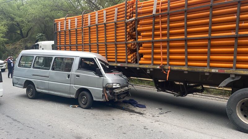 Accidente se registra en Paute, ciudadano quedó atrapado