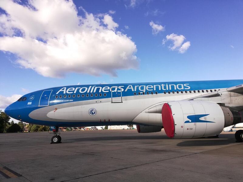 El gobierno de Argentina solo permitirá el ingreso de 600 pasajeros diarios por su aeropuerto