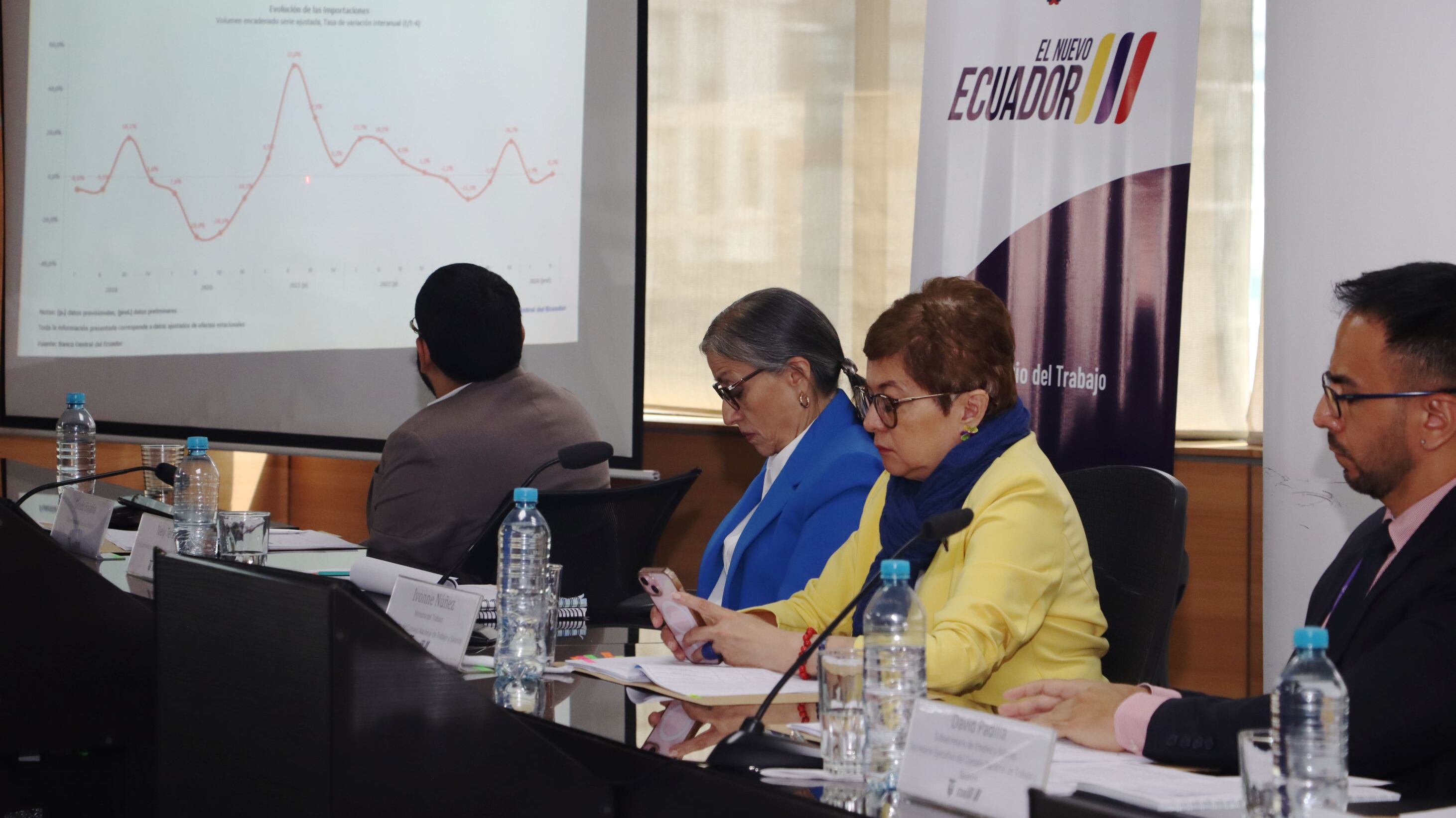 Primera Reunión del Consejo Nacional de Trabajo y Salarios, presidido por la Ministra de Trabajo Ivonne Núñez, en el Ministerio de Trabajo.