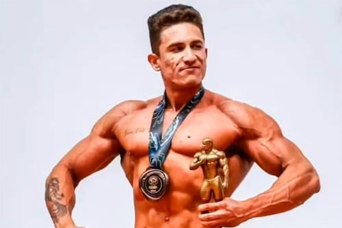 Quería músculos perfectos y murió por una bacteria devoradora