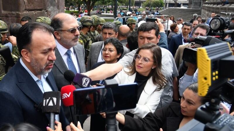 Pabel Muñoz aseguró que es ‘sin fundamento’ la medida cautelar contra el Metro de Quito.