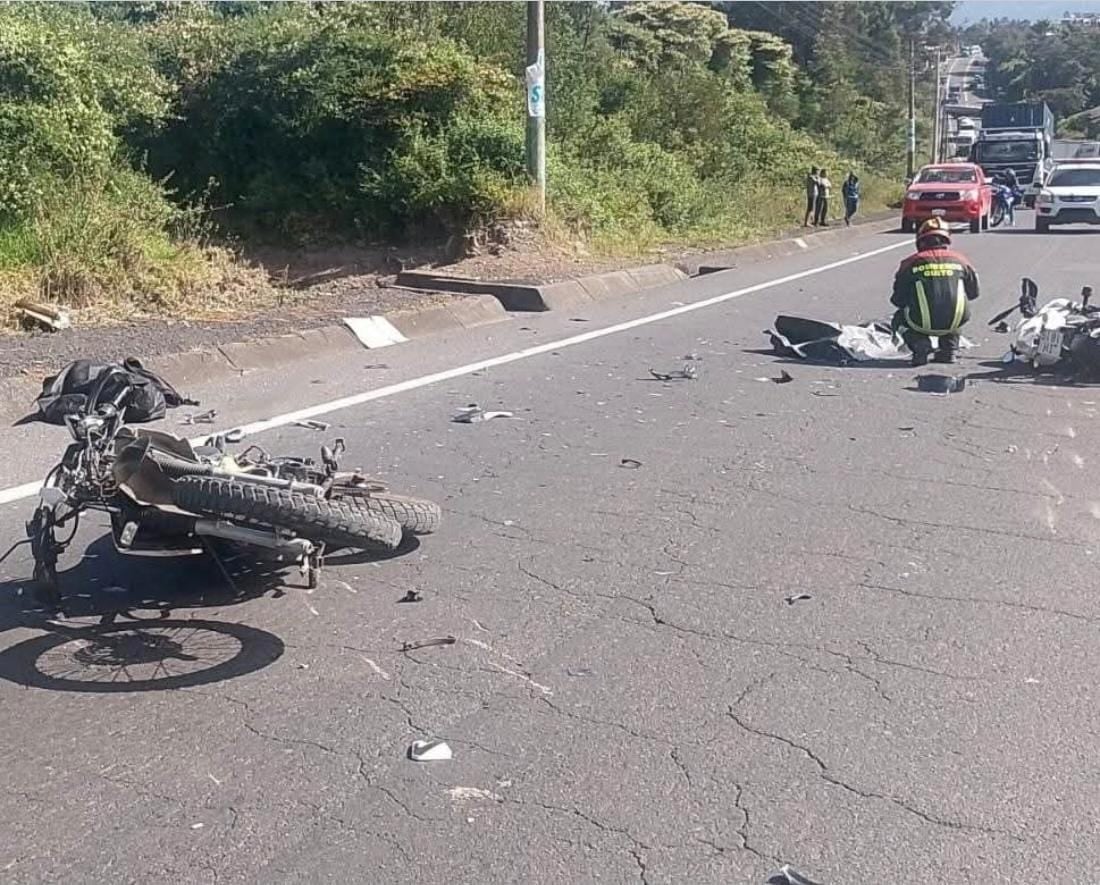 Trágico accidente de motocicletas en la vía E35deja dos muertos y un herido