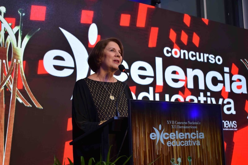 Rosalía Arteaga, presidenta ejecutiva de FIDAL y expresidenta del Ecuador