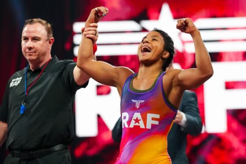 Lucía Yépez se luce en RAF 06.