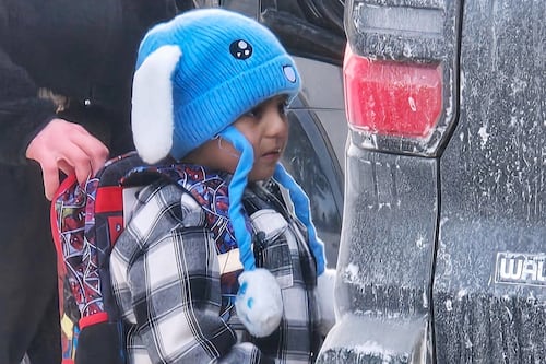 Rompe el silencio la mamá de Liam Conejo, el niño que fue detenido por el ICE en Minnesota