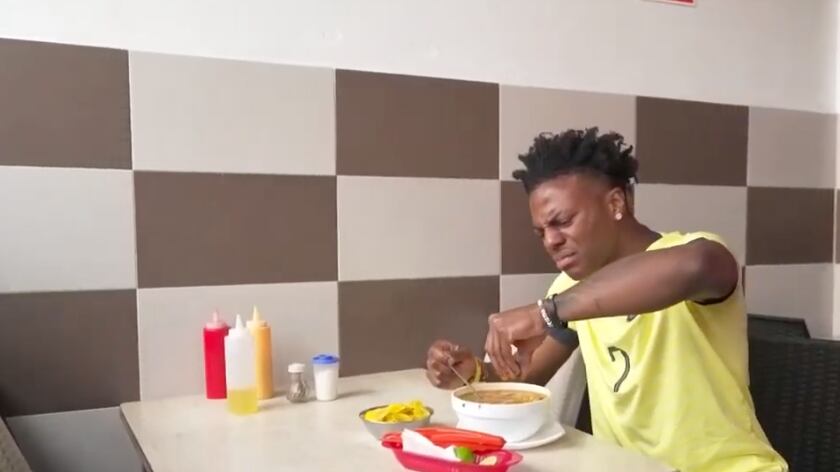 IShowSpeed probó encebollado