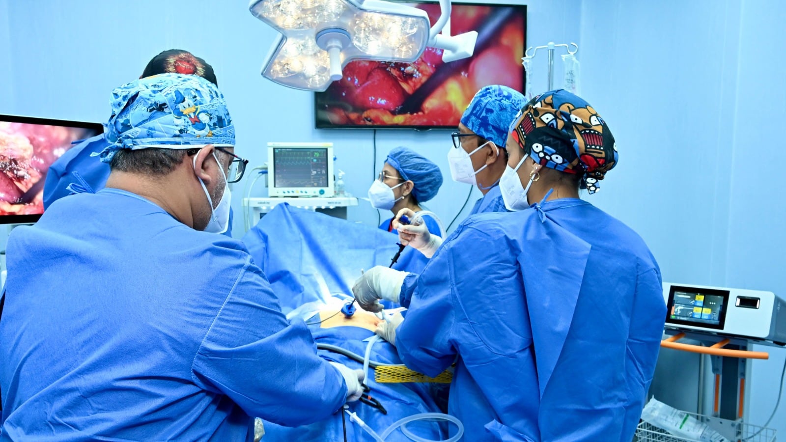 Gobierno de Daniel Noboa moderniza cirugías del IESS con tecnología 4K en Guayas, Cañar y Santo Domingo - Fuente: Boletín de Prensa