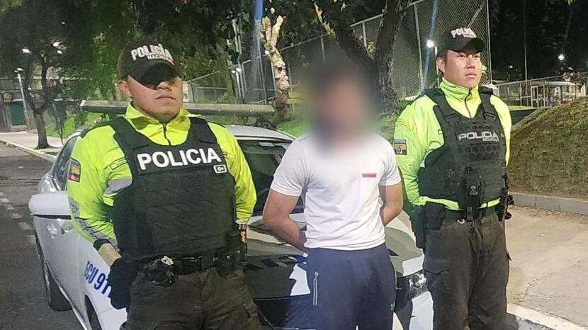 Sujeto habría intimidado a una mujer con disparos al aire en el norte de Quito; intentó huir pero fue detenido