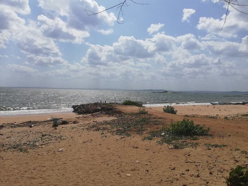 Playa de Sampur en Indonesia