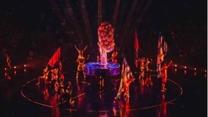 CIRQUE DU SOLEIL REGRESA A ECUADOR
CON MESSI 10