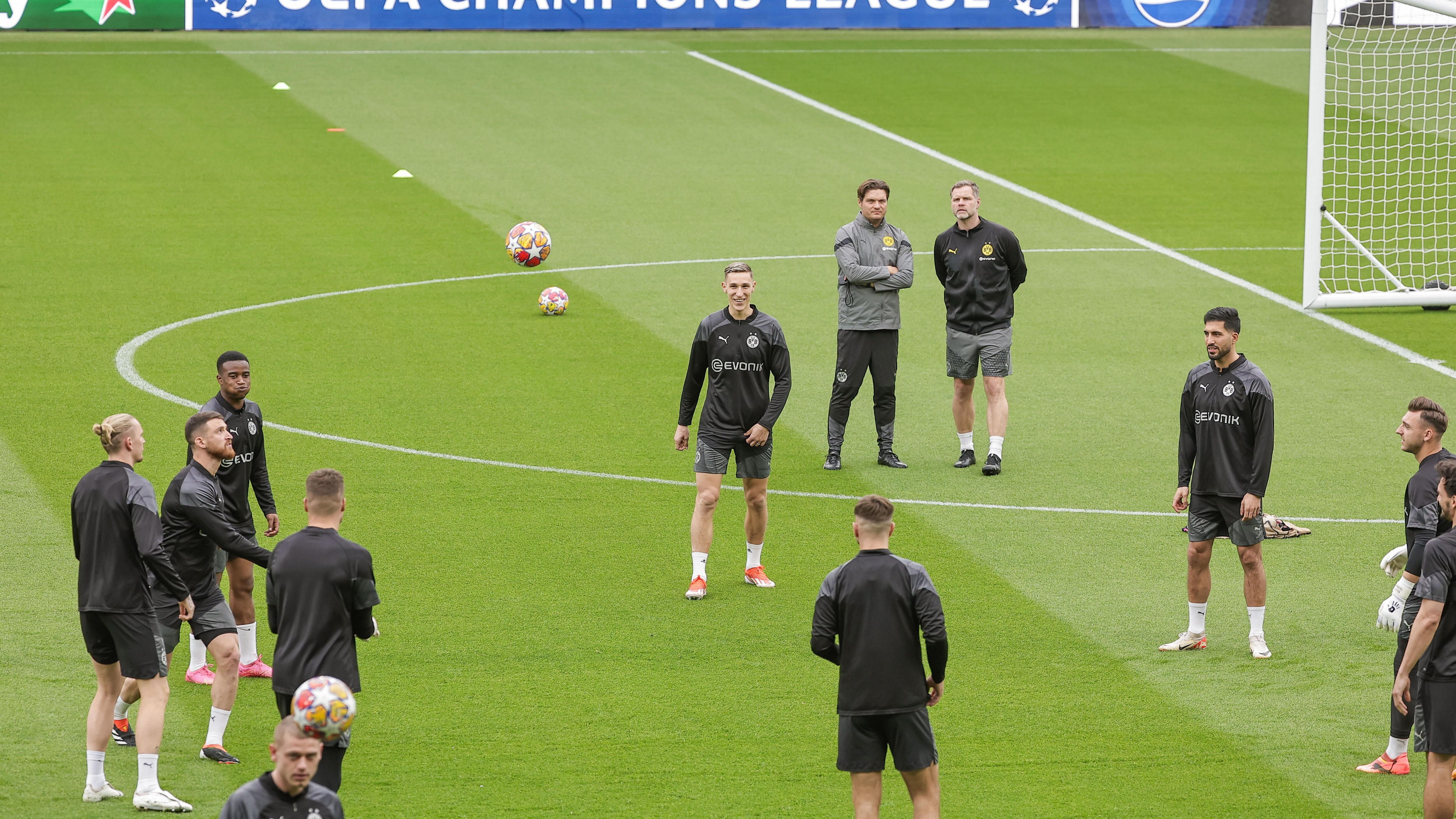 Los hombres del Borussia Dortmund entrenan en la capital francesa para visitar al PSG en la lucha por un solo boleto a la final de Wembley.
