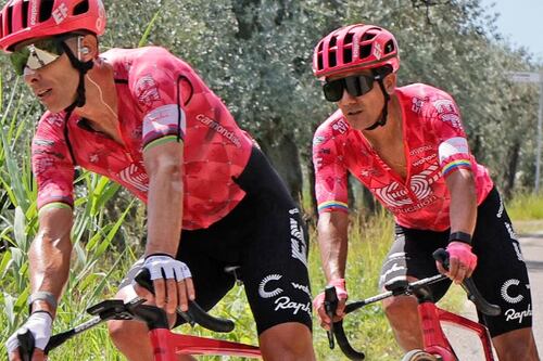 Richard Carapaz top 10 en el Giro Della Toscana, cayó ante Isaac Del Toro