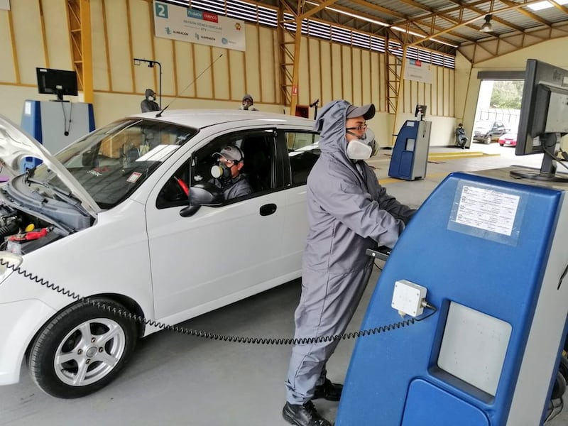 Revisión técnica vehicular en Cuenca