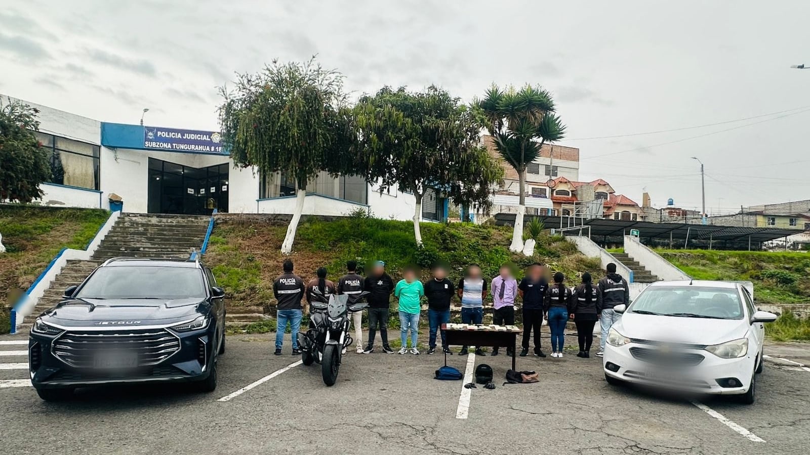 Policía aprehendió en flagrancia a 6 presuntos integrantes de una organización delictiva de ‘sacapintas’