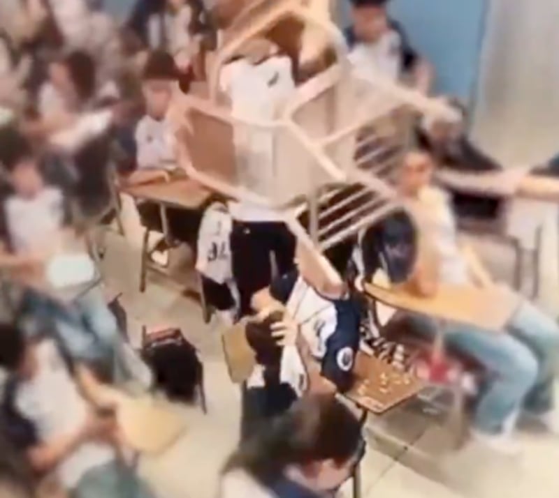 Video muestra accidente en Preparatoria 2 de la UANL: estudiante hospitalizado