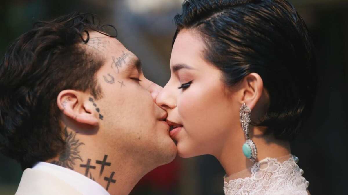 Christian Nodal hizo enfurecer al público con este amoroso gesto a Ángela Aguilar durante su concierto en Mazatlán.