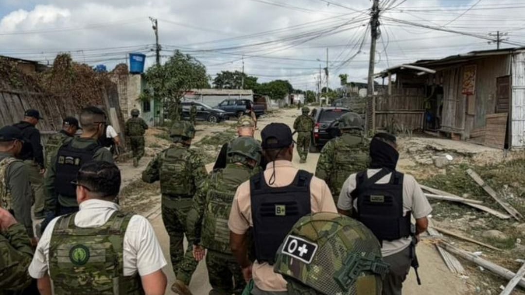 Mega operativo militar en Puerto Bolívar deja captura de objetivo criminal priorizado