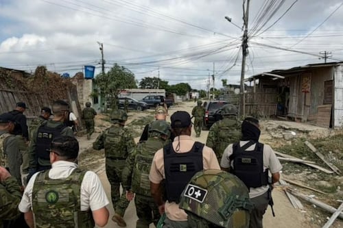 Gobierno militariza Puerto Bolívar en ofensiva contra el narcoterrorismo