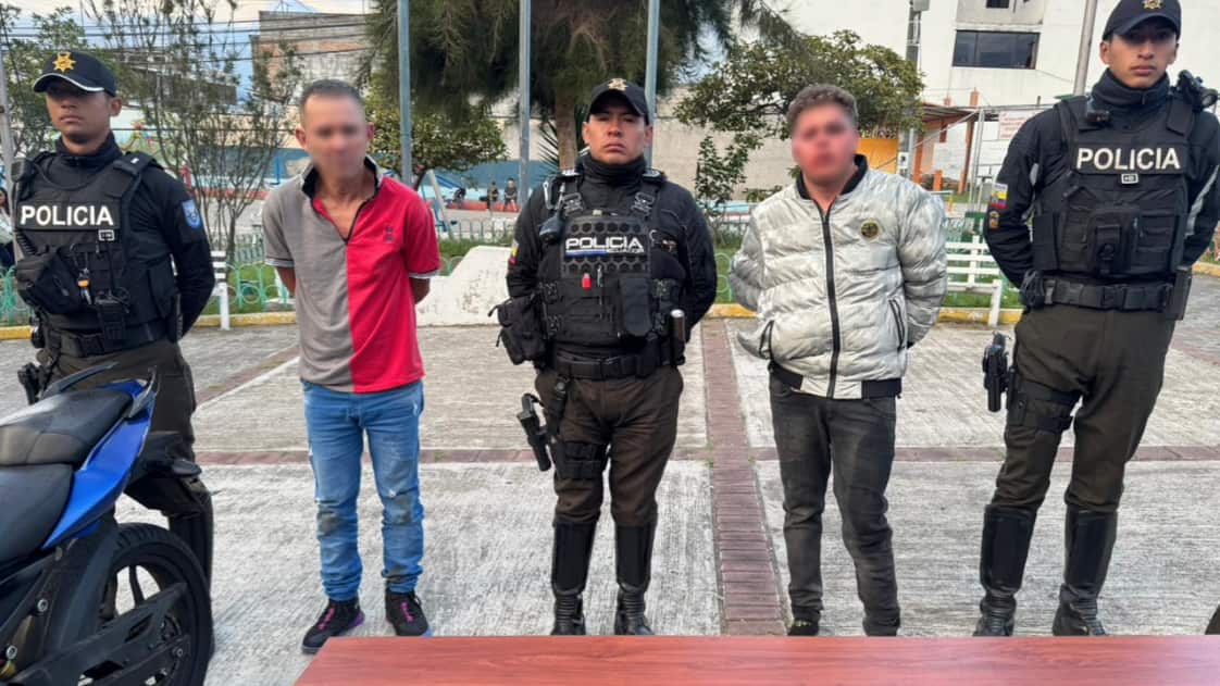 Intentaron robar USD 10.000 en Quito y terminaron chocados por un familiar de la víctima