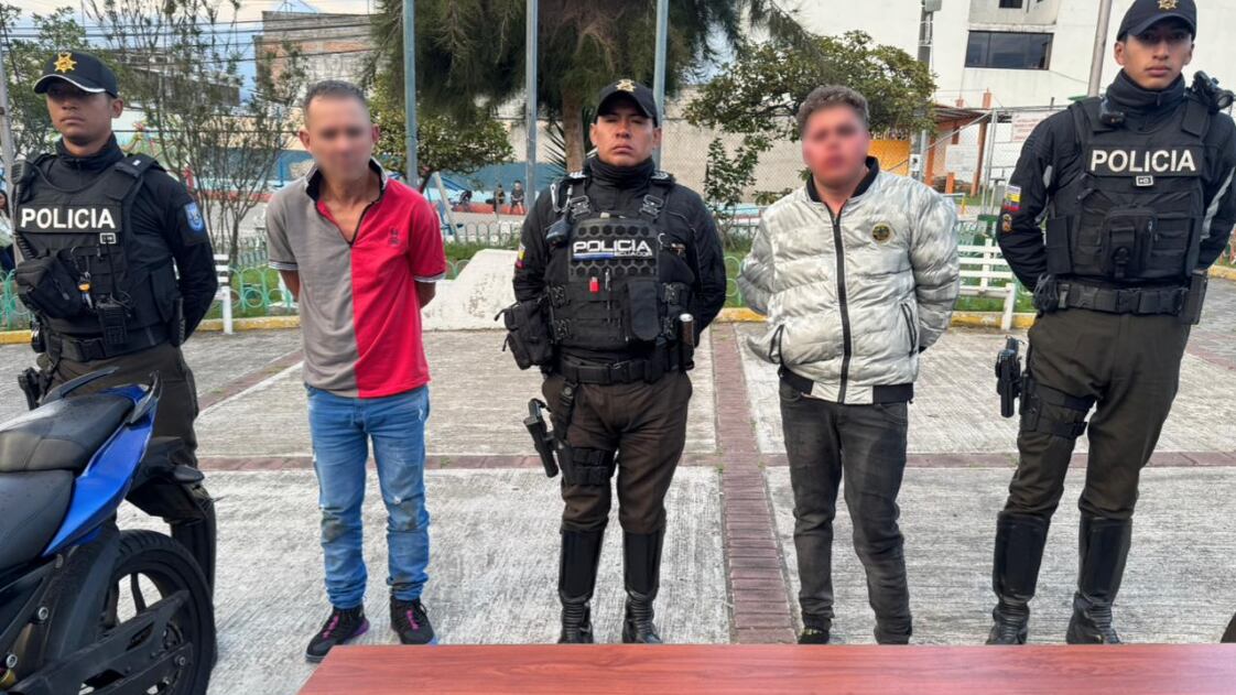 Intentaron robar USD 10.000 en Quito y terminaron chocados por un familiar de la víctima