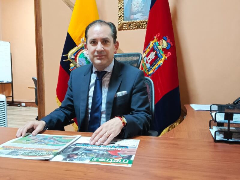 Víctor Hugo Villacrés, Gerente del Metro de Quito, durante la entrevista con Metro Ecuador.