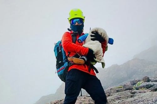 Así expuso una madre a su bebé en su intentó de subir al volcán Cayambe