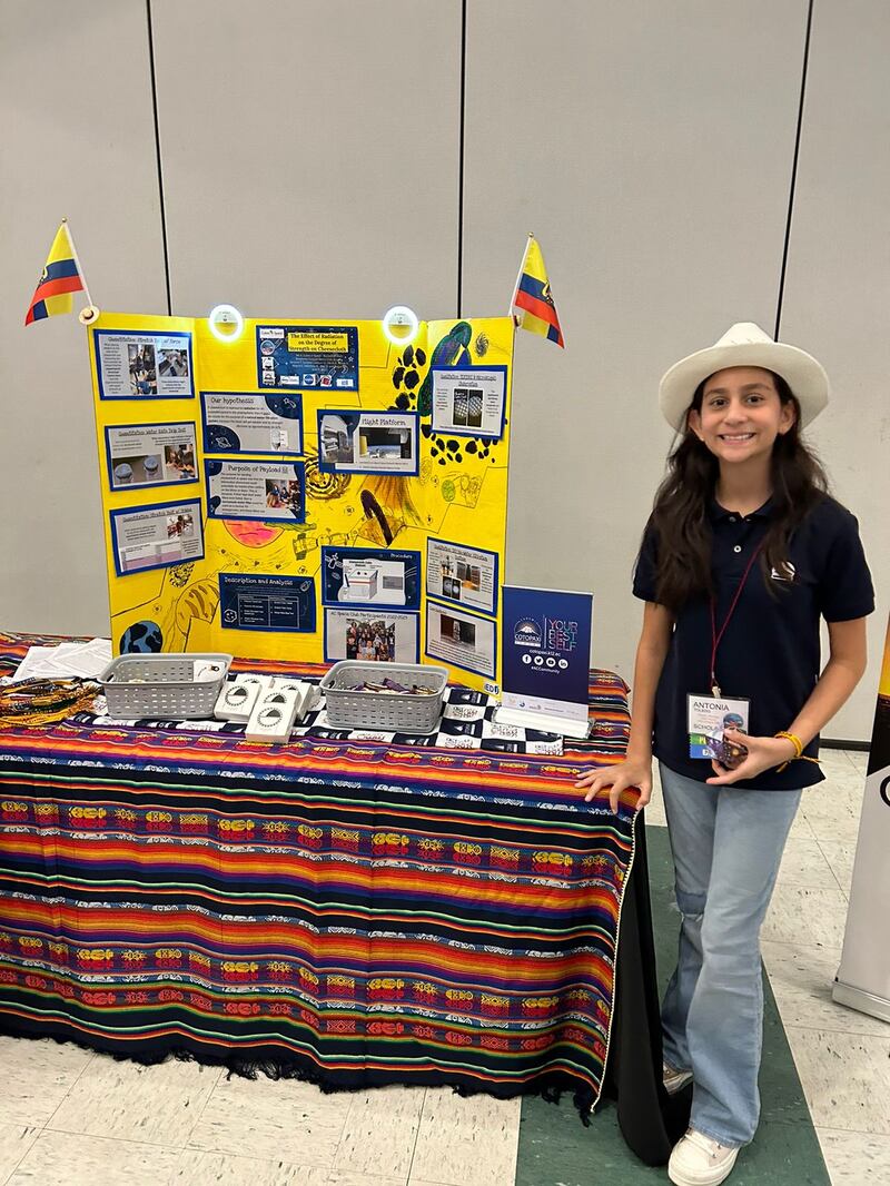En 2015 gracias a la curiosidad de alumnos y su profesora Ms. Margot, Academia Cotopaxi, inauguró el AC Space Club.
