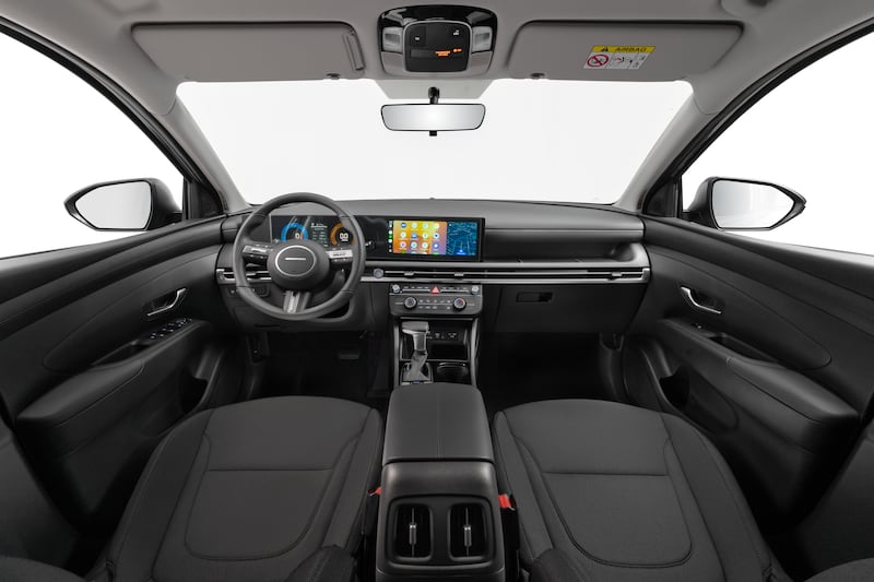 Prestaciones: 12,3 pulgadas integradas en un tablero flotante, conectividad Wireless Apple Car Play y Android Auto
