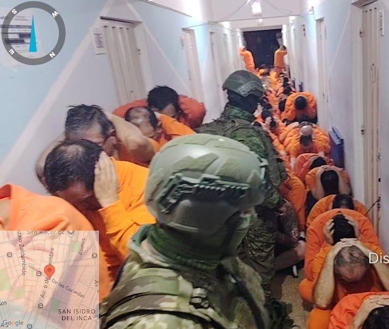 Hallan minisuite amoblada en una celda durante operativo militar en la cárcel de El Inca, en Quito. Foto: Fuerzas Armadas