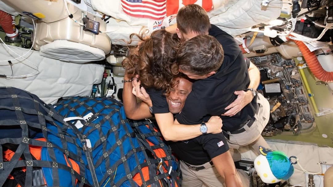 Los problemas físicos que sufrirán los astronautas al regresar a la Tierra